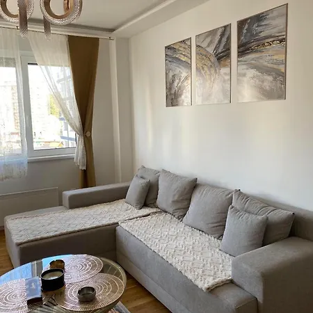 Sof Lux 兹拉蒂博尔